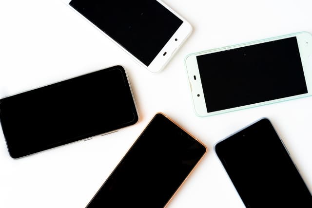 WIMAXのSIMをiPhoneに指すとネットが無制限になるの？
